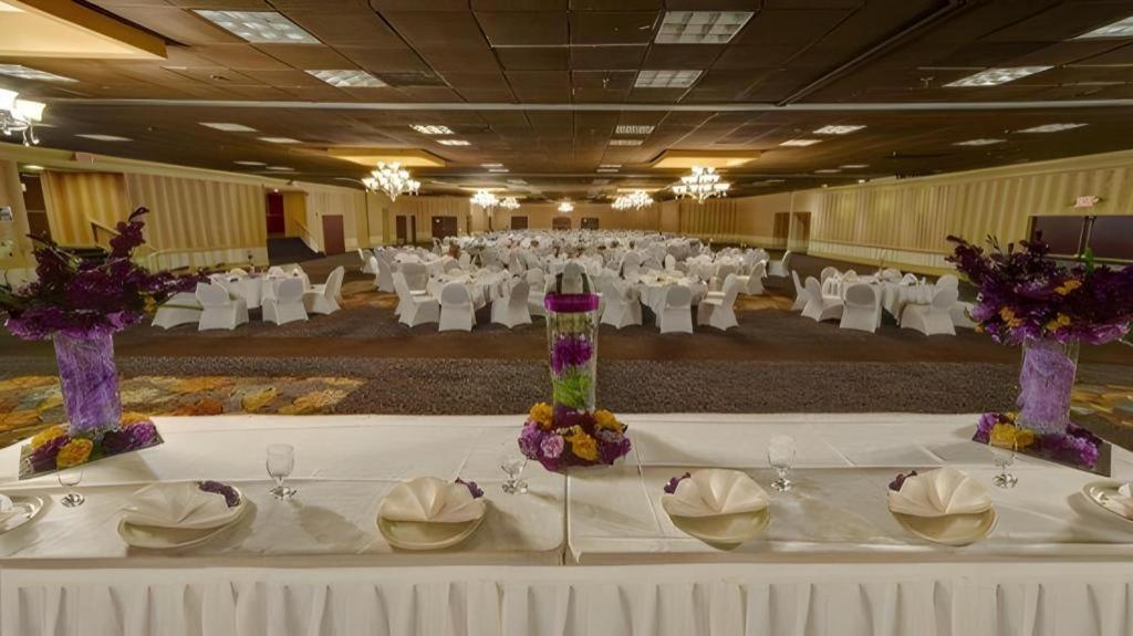 Clarion Hotel & Suites Conference Center Memphis Airport Luaran gambar